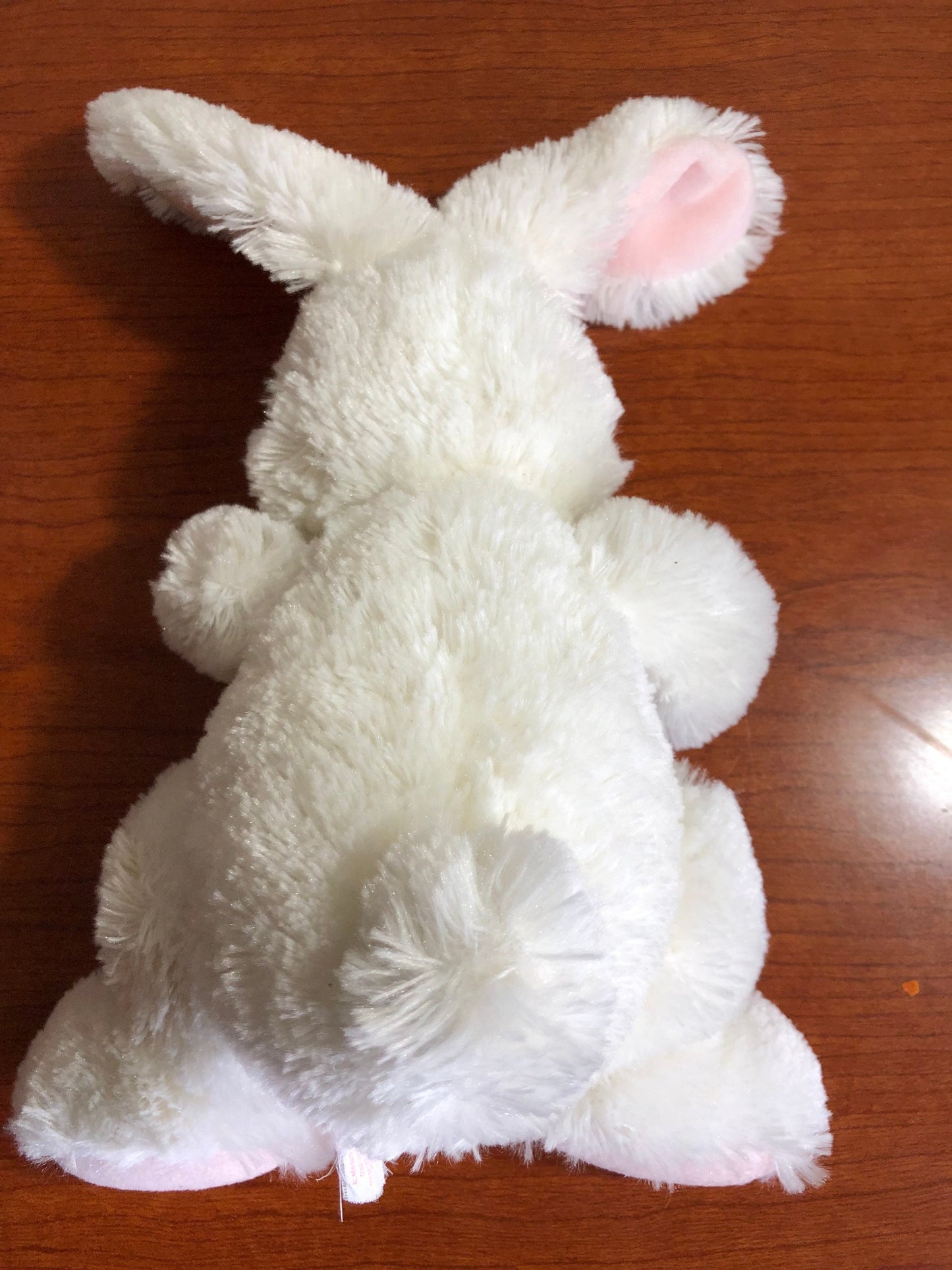 Vintage Russ Berrie white rabbit with pink ears. Good condition