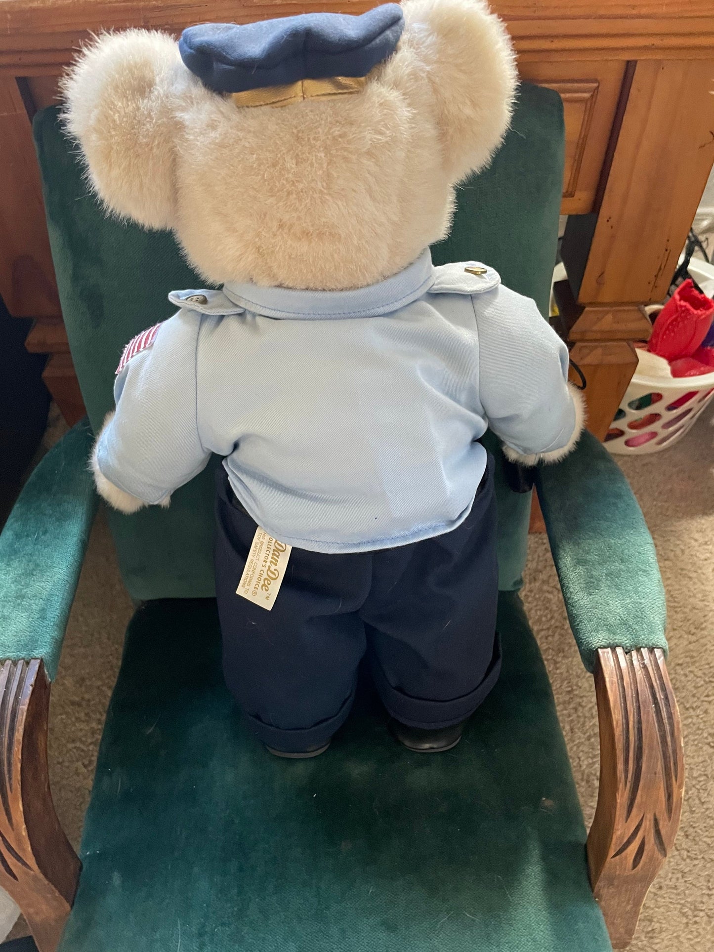 American Hero Police Chief Teddy Bear. Voice box does not work! DanDee Collectors choice