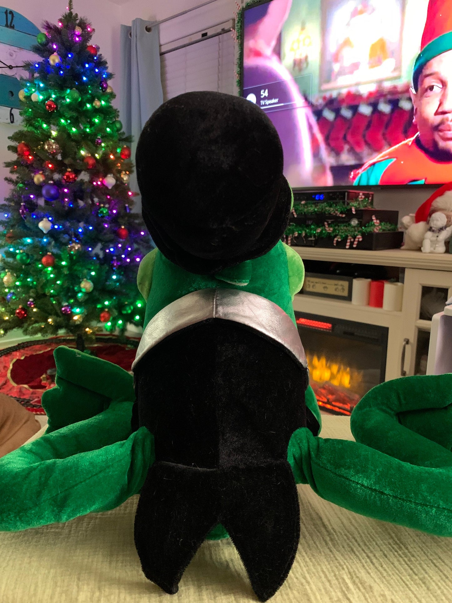 Large Frog in a tuxedo and top hat plush. Classic toy co. Styrofoam stuffed.