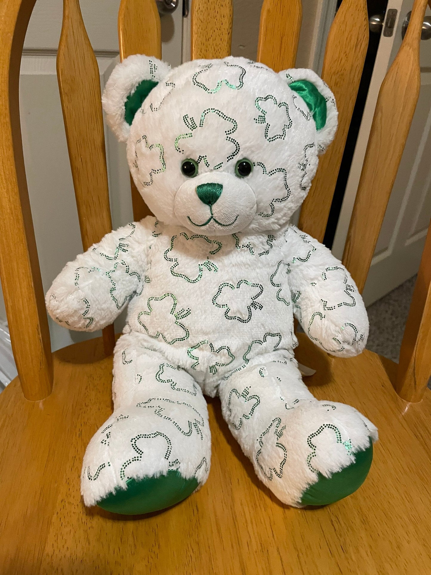 Build A Bear White And Green Shimmer Shamrock Teddy Bear Plush