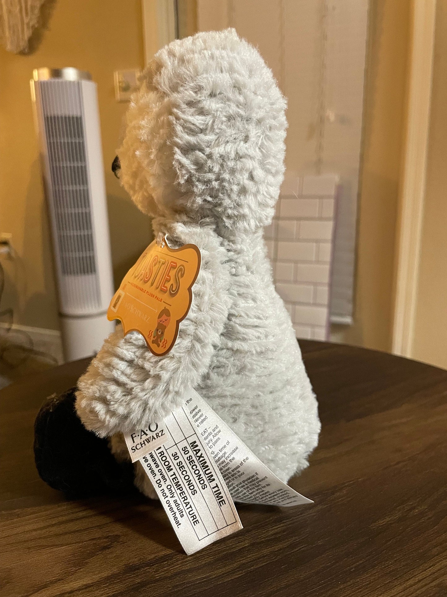 FAO Schwarz Toasties Stress Relief Weighted Plush Penguin NWT - Read description!