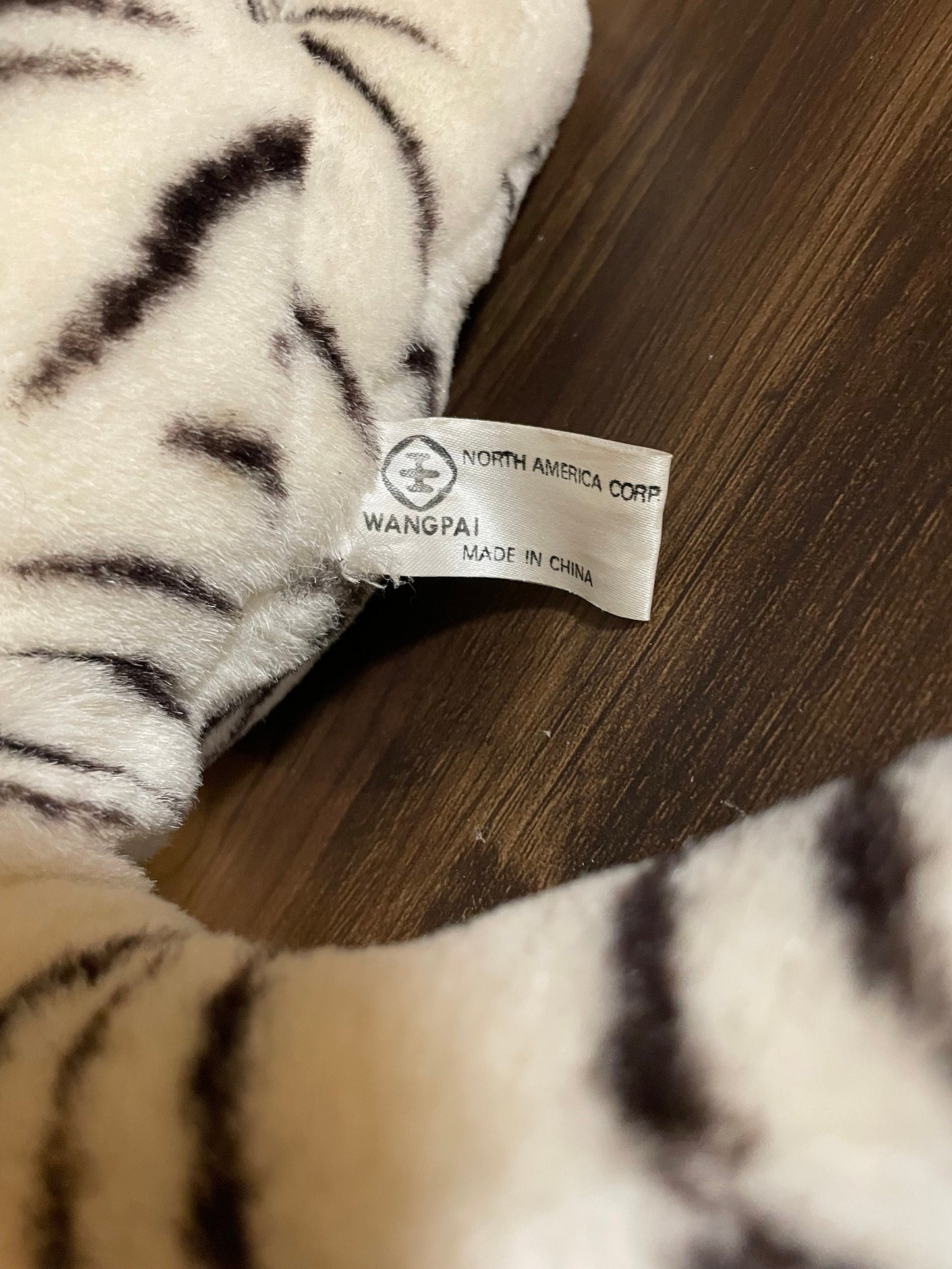 Wangpai North American co white bengal tiger plush 28” long