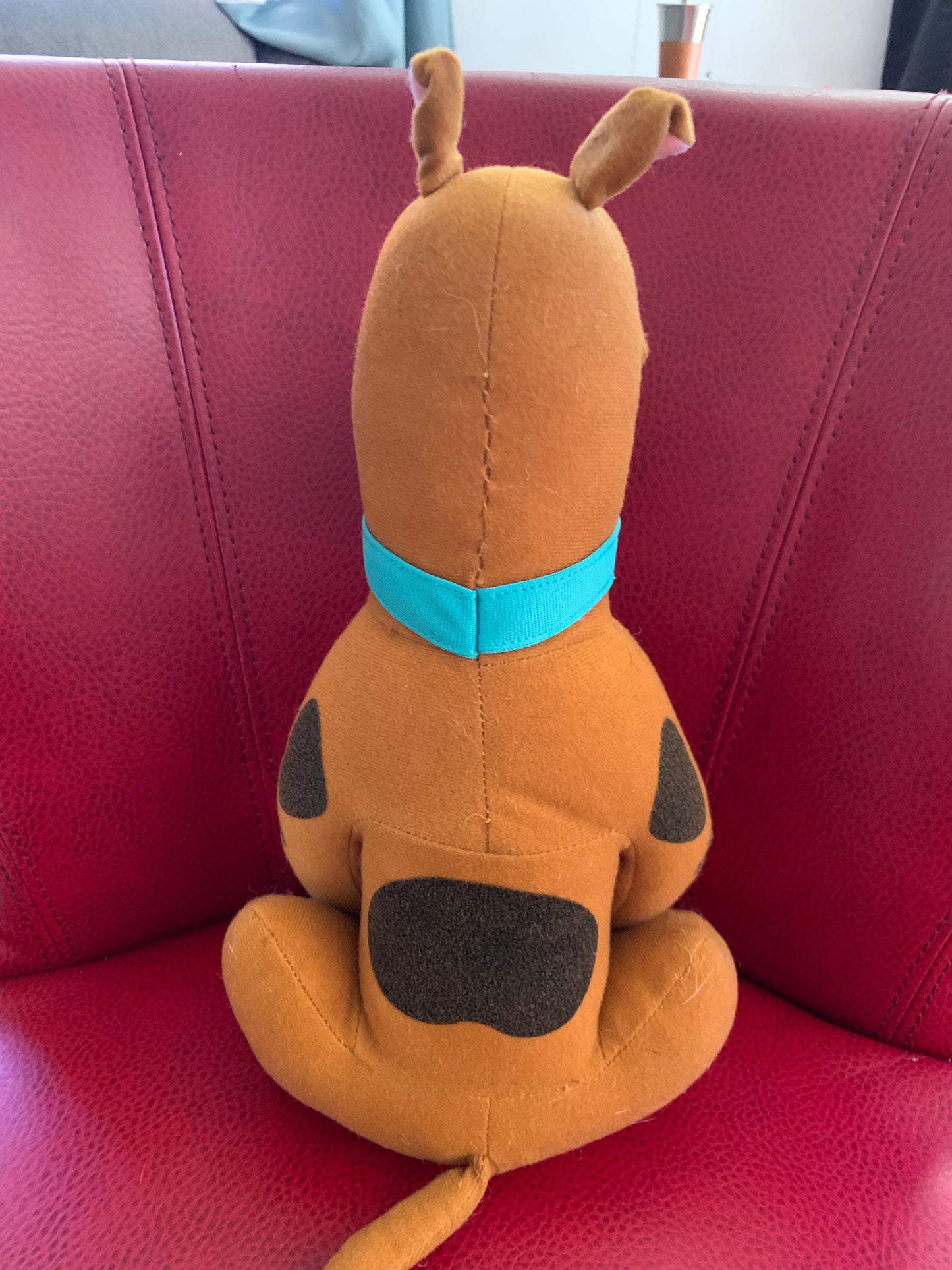 Toy Factory Scooby Doo Plush. Approximately 11” Missing Dog Tag