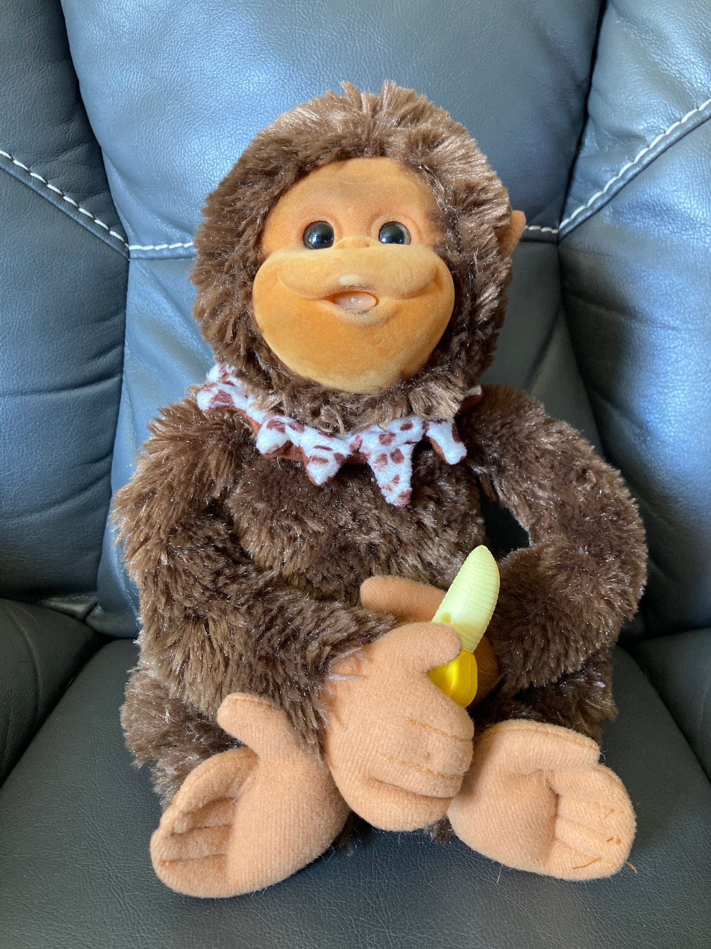 Vintage PawPalz Electronic Monkey With Banana