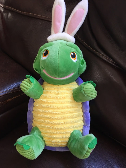 Vintage Hallmark Whirlin’ Twirlin’ Turtle - voice box works, and turtle moves.