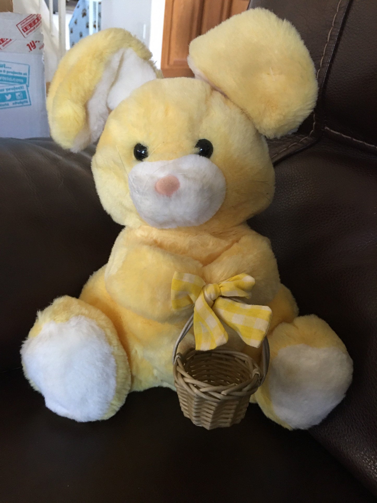 Dakin Yellow Bunny Rabbit Plush With Easter Basket 1994