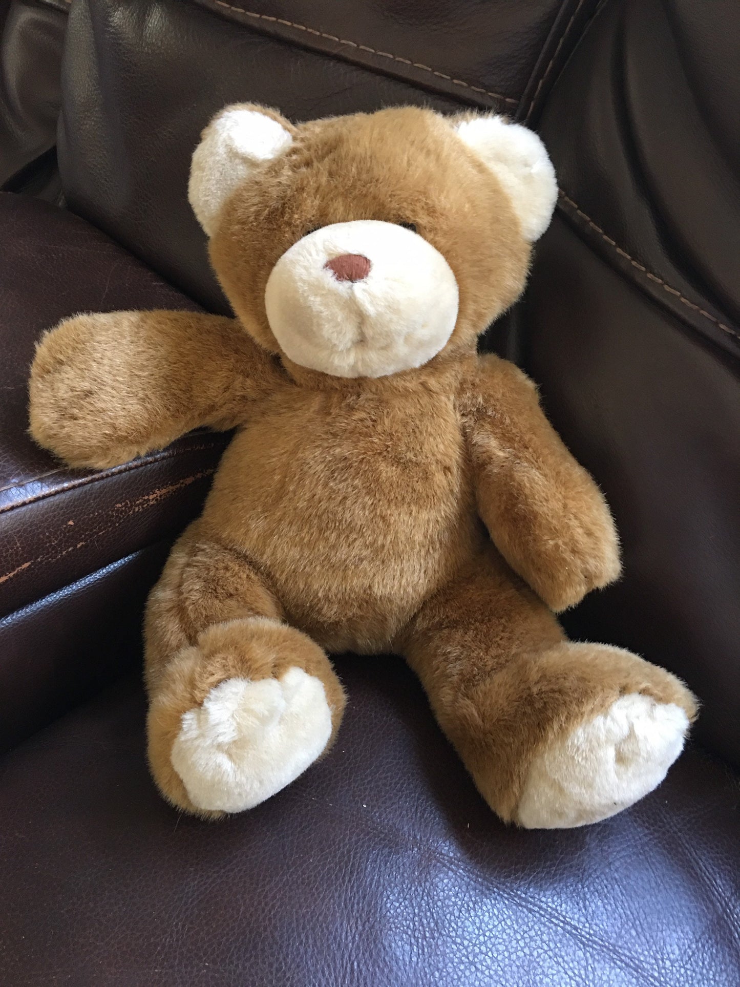 Build a Bear Brown And White Happy Cub Teddy Bear Plush. RETIRED