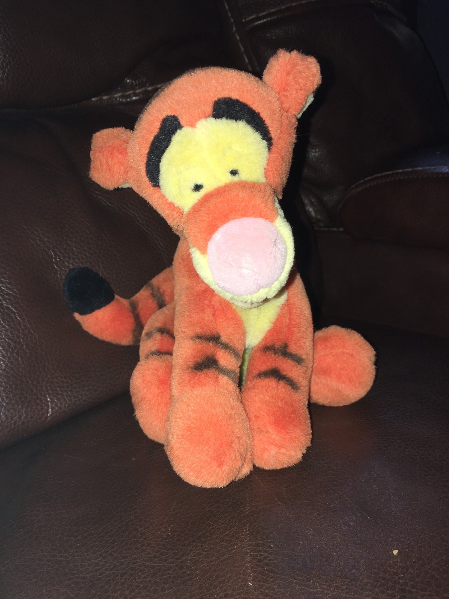 Disney Disneyland Winnie the Pooh Tigger Soft Stuffed Animal Plush Toy Vintage For Kids
