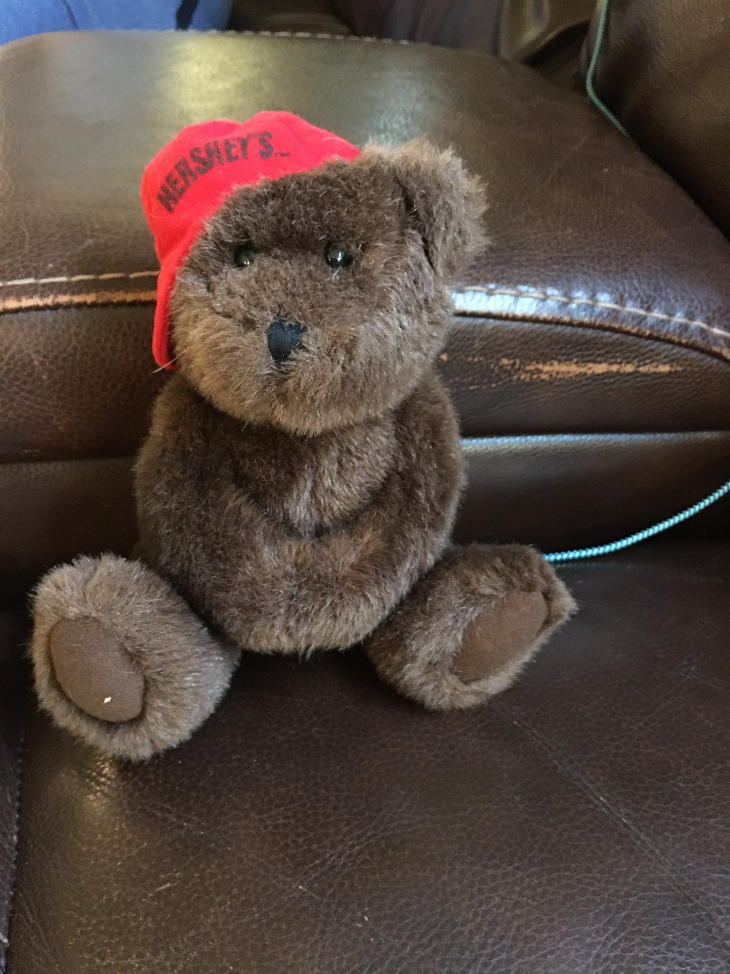 Hersheys Chocolate Dark Brown Bear Plush Hugs Kisses 7” Tall
