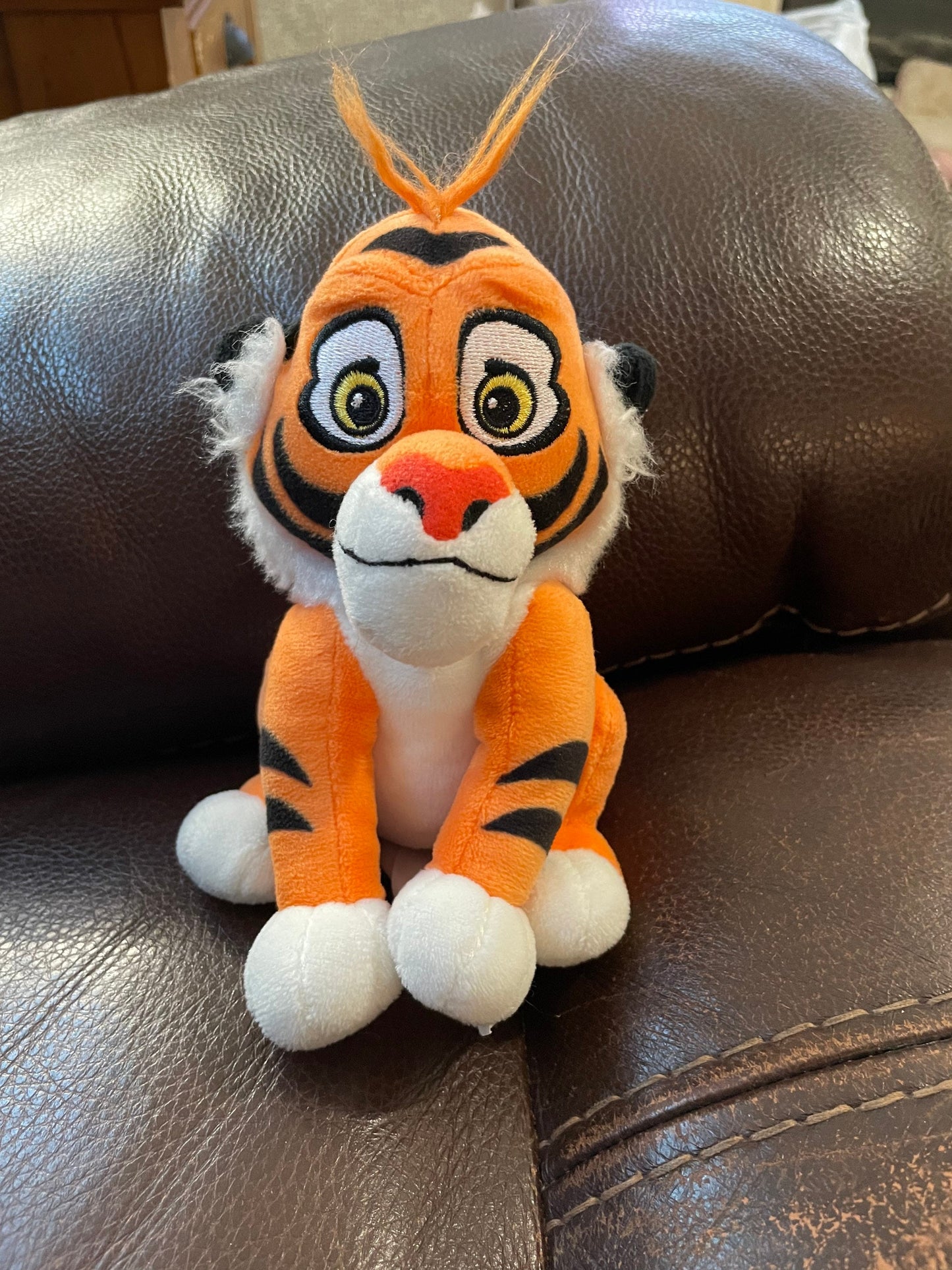 Disney Aladdin Jasmine Raja Tiger Sitting Plush. Small. Excellent Condition