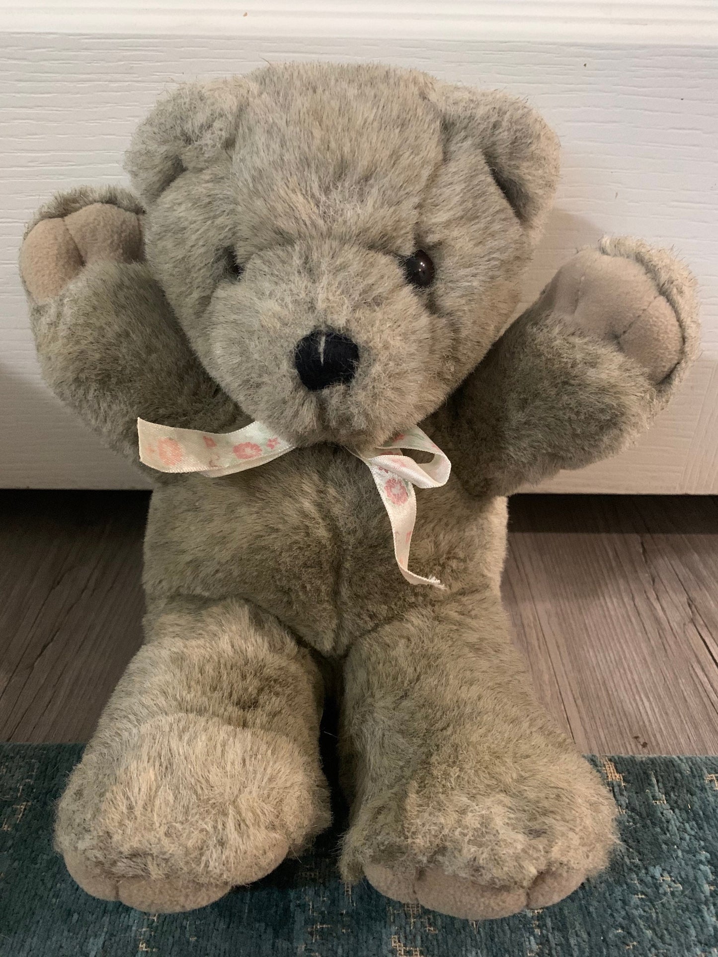 Plush Creations Tan Variegated Teddy Bear Plush Floral Ribbon