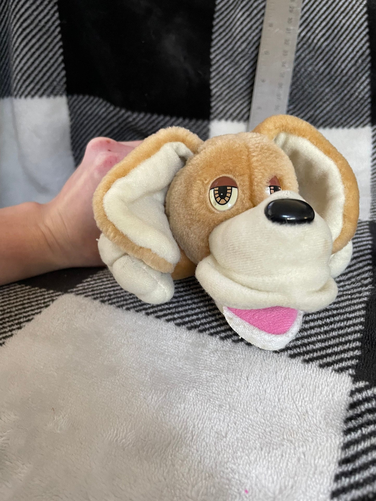 1991 Playskool Lil Pooches Stuffed Animal. Vintage. Squeeze to open mouth