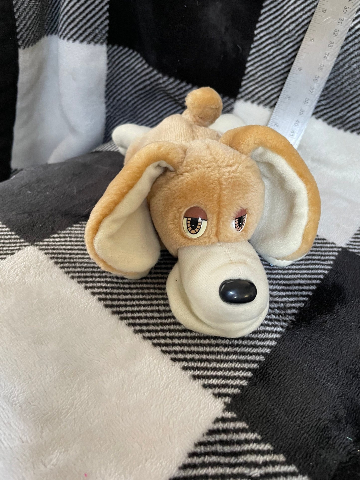 1991 Playskool Lil Pooches Stuffed Animal. Vintage. Squeeze to open mouth