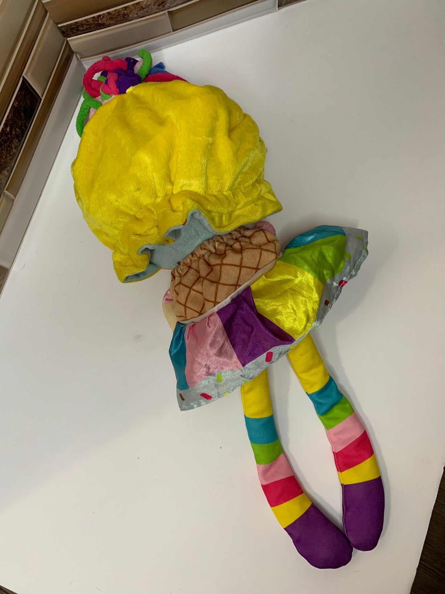 Flip Zee Girls Zandy Candy. 12”-18” Colorful girl doll.
