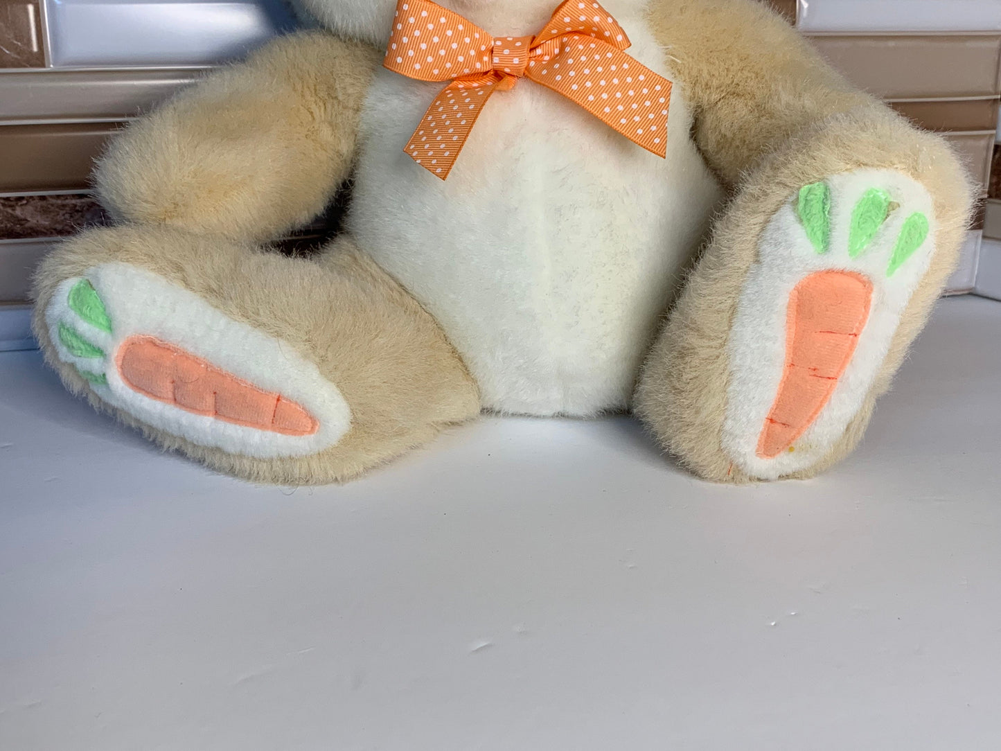 Vintage Common Wealth Easter Bunny/Rabbit. Carrots on feet. Orange Polka dot bow