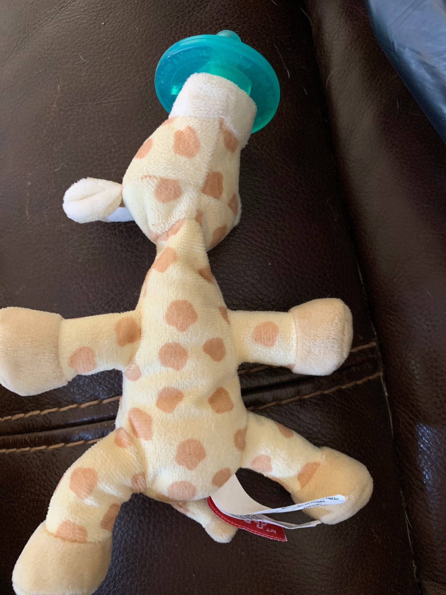 WubbaNubb Buttercup Giraffe infant Pacifier. New, Never been used! Mary Meyer.