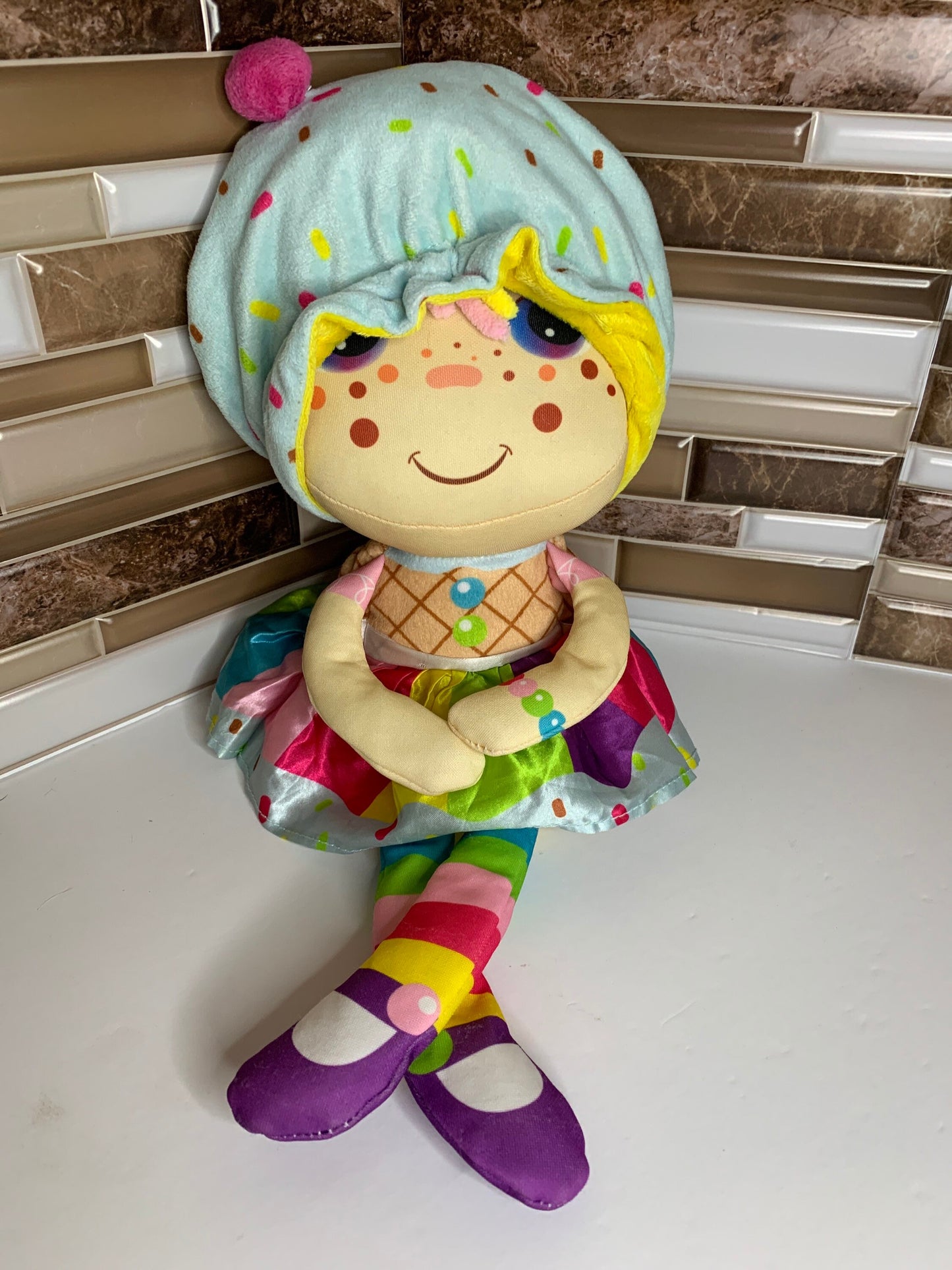 Flip Zee Girls Zandy Candy. 12”-18” Colorful girl doll.