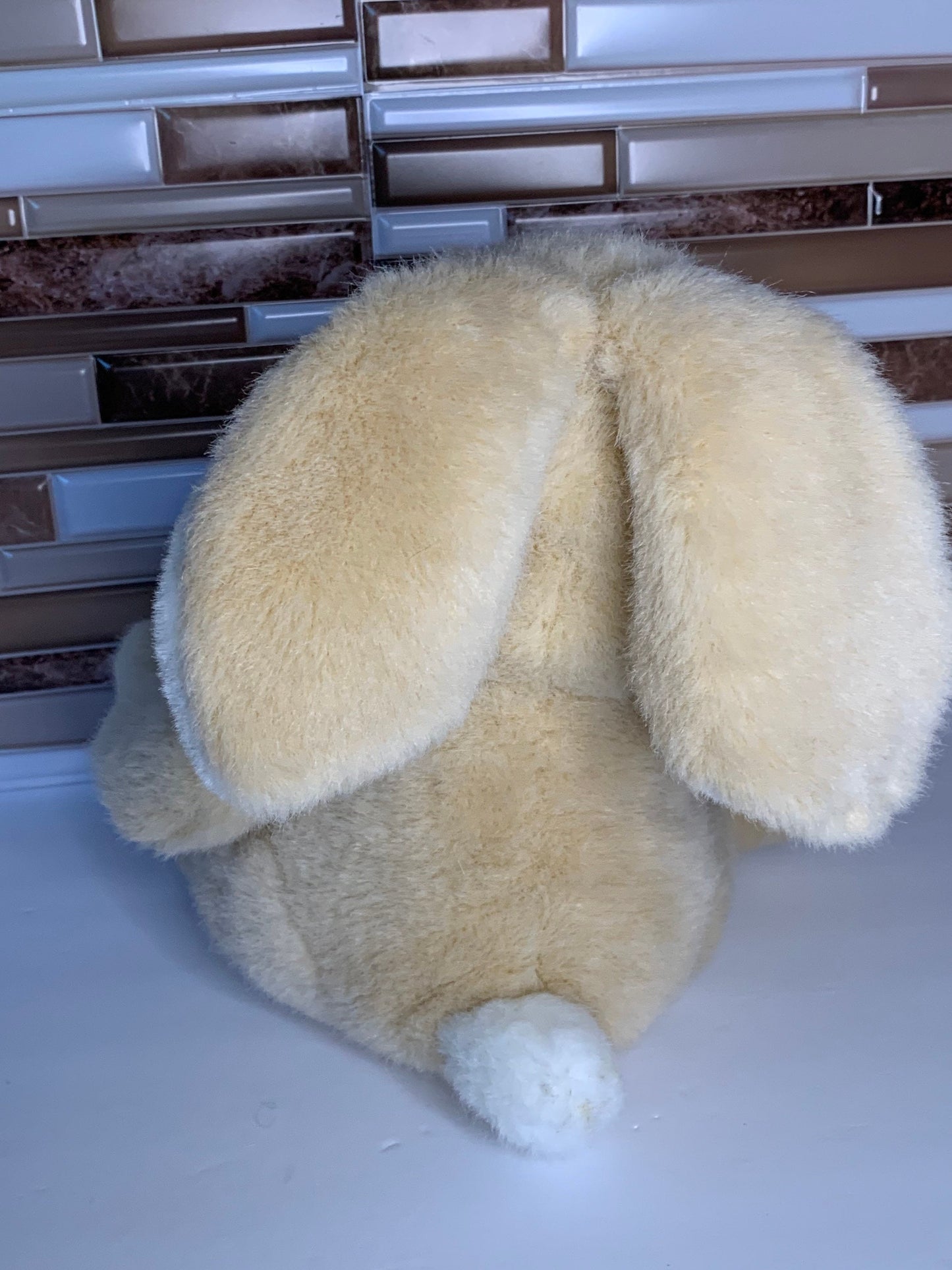 Vintage Common Wealth Easter Bunny/Rabbit. Carrots on feet. Orange Polka dot bow