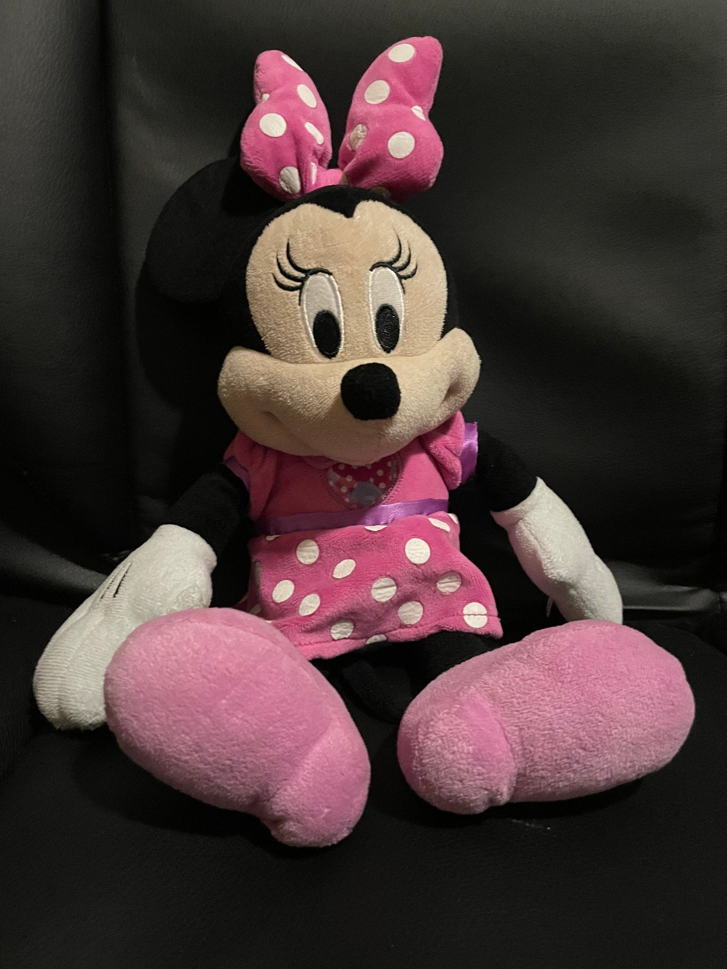 Disney Clubhouse Fun Minnie Mouse Plush 14” Pink Singing Talking Bow-tique Song