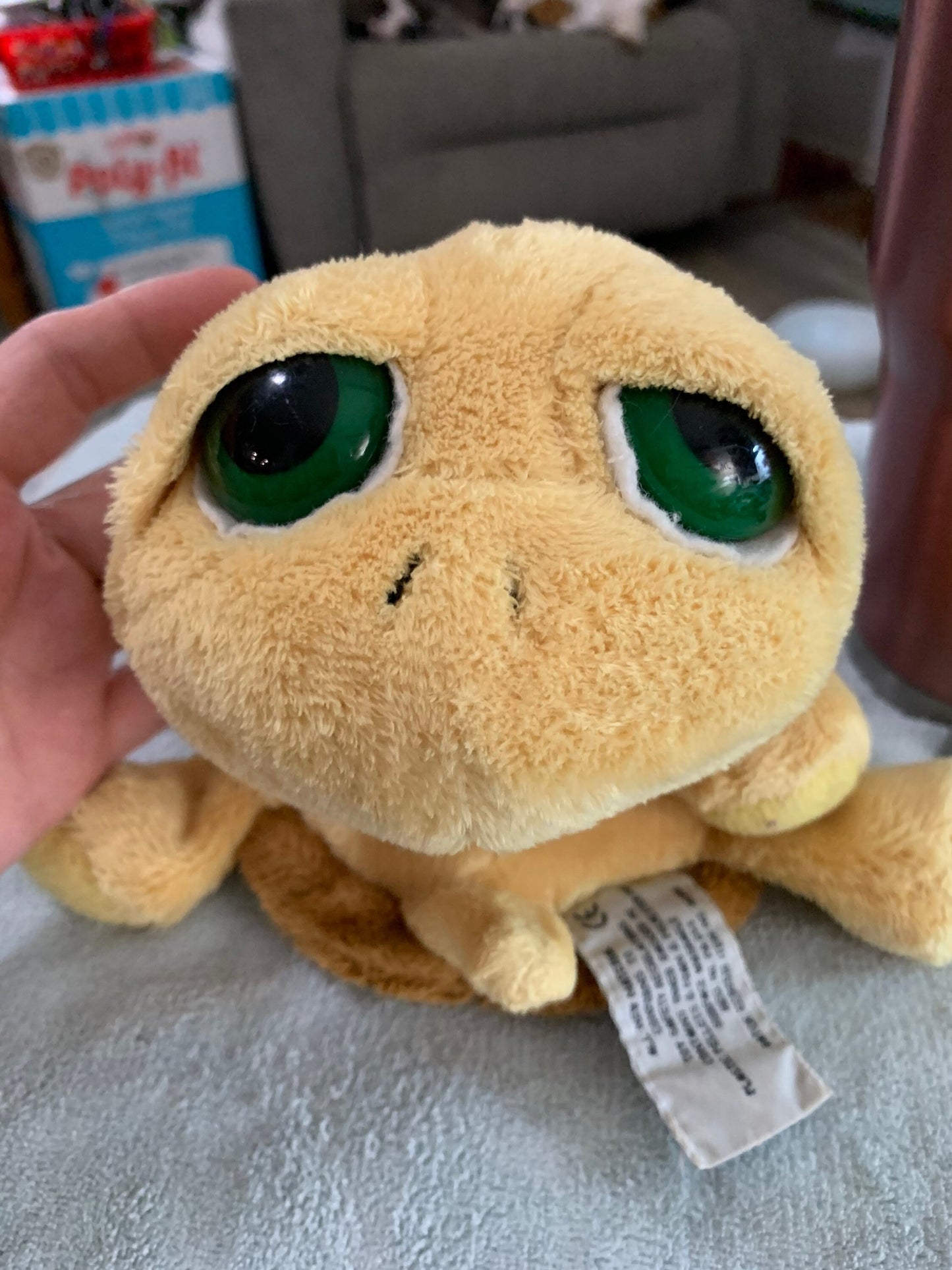 Vintage Yellow Russ Berrie Li’l Peepers Shelly Mommy. 11” Missing her baby.