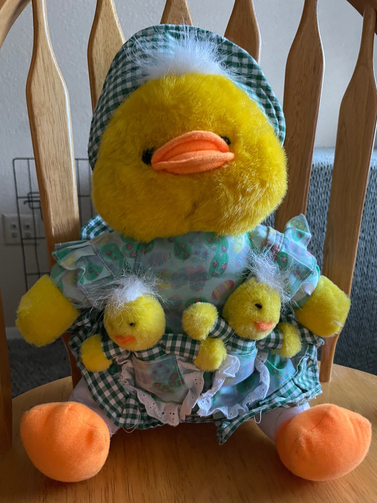 Kuddle Me Toys Duck and Ducklings Easter Plush Vintage