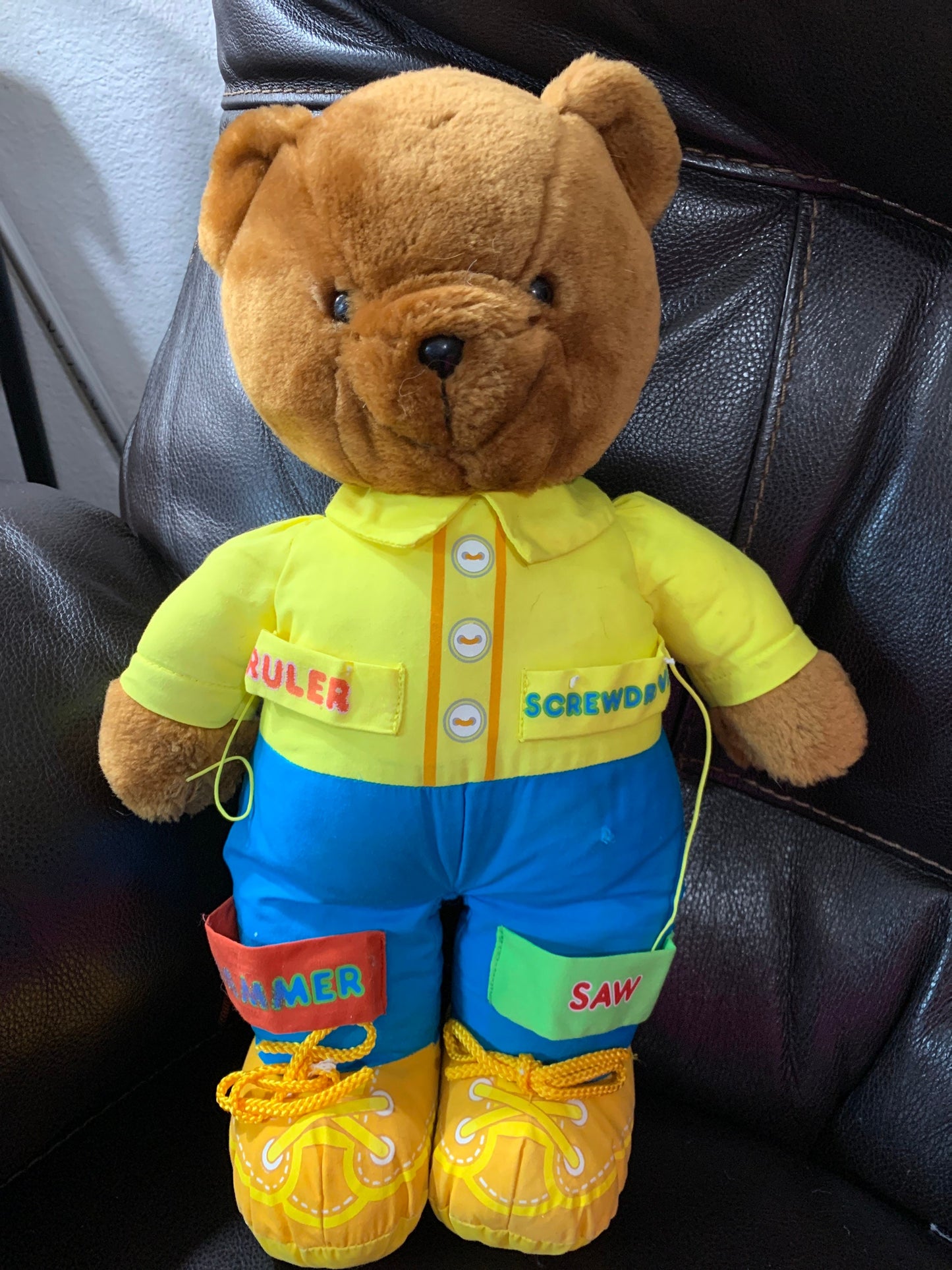 Vintage 1985 Amtoy Inc. American Greetings Carpenter Teddy Bear Plush. No tools