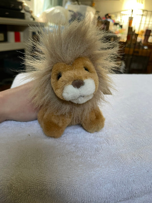 Russ Jungle Buddies Lion Plush, Small Stuffed Animal