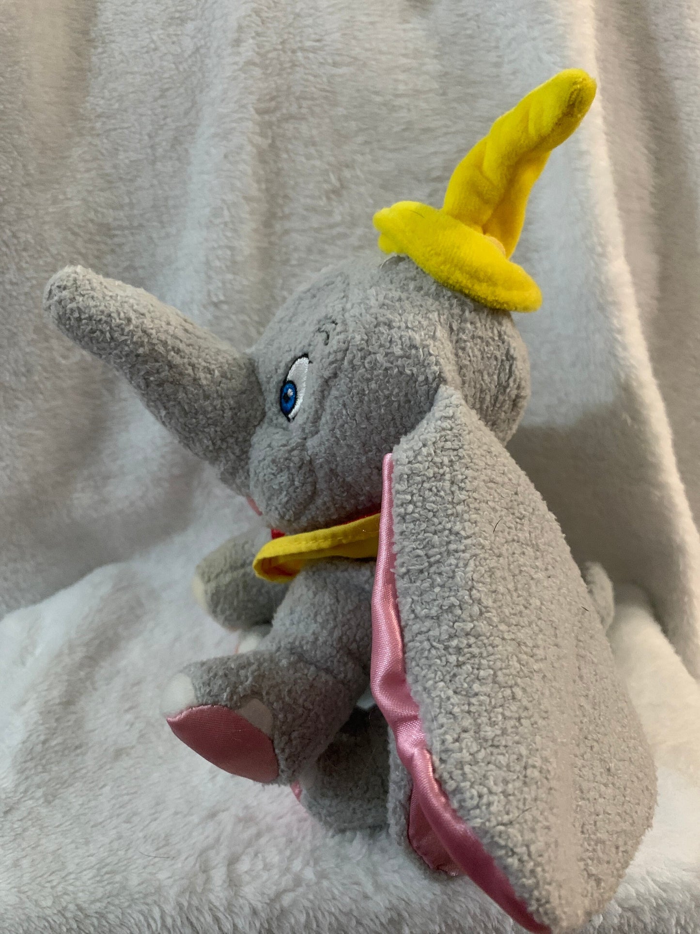 Small Dumbo with Pose-able trunk Stuffed Animal Plush Toy Vintage For Kids Disney Disneyland
