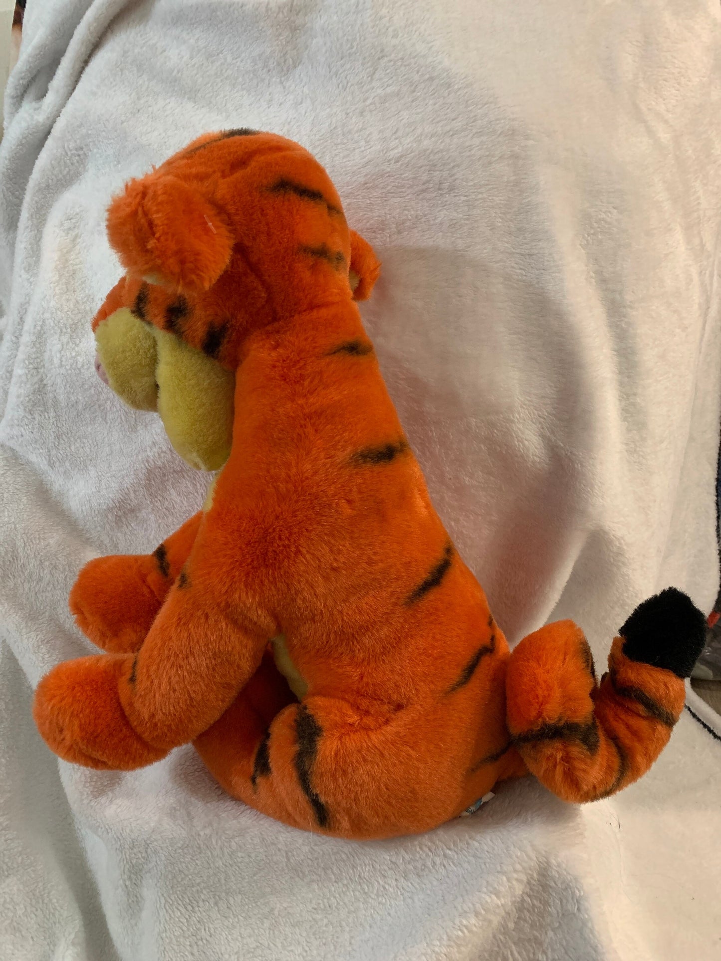 Large Winnie the Pooh Tigger Stuffed Animal Plush Toy Vintage For Kids Disney Disneyland