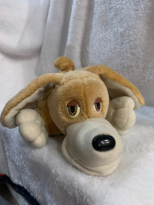 1991 Playskool Lil Pooches Stuffed Animal. Vintage. Squeeze to open mouth