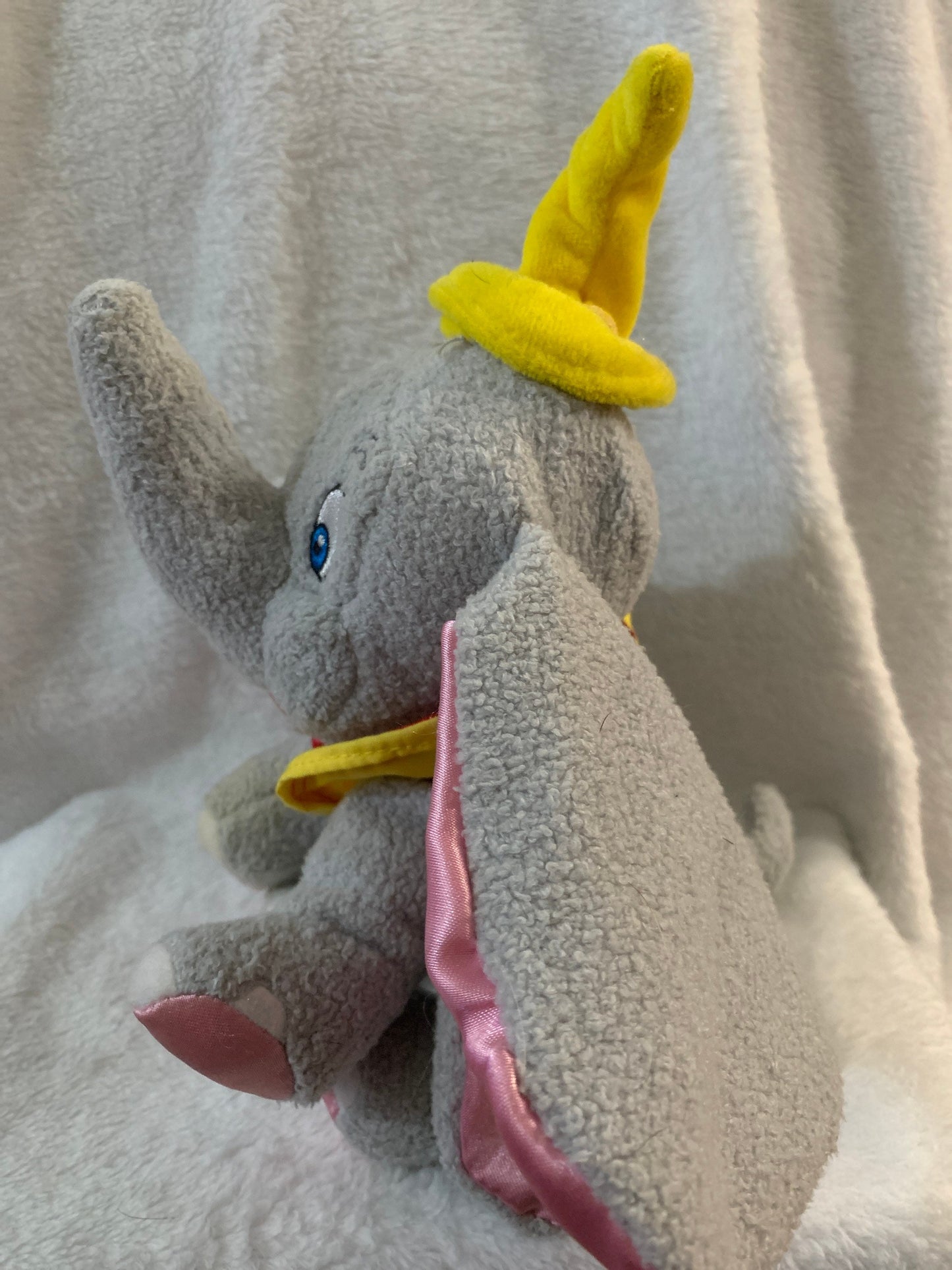 Small Dumbo with Pose-able trunk Stuffed Animal Plush Toy Vintage For Kids Disney Disneyland