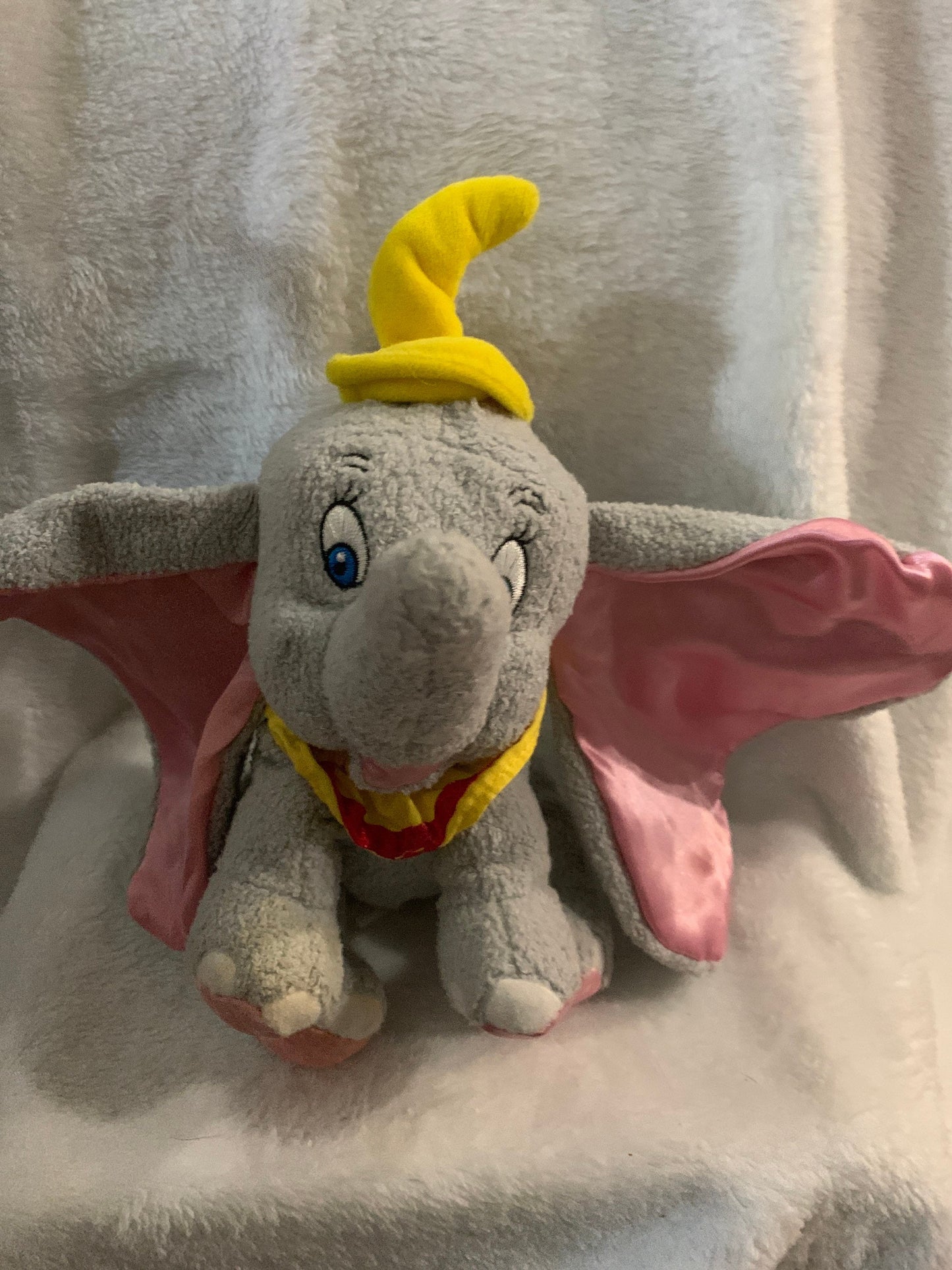 Small Dumbo with Pose-able trunk Stuffed Animal Plush Toy Vintage For Kids Disney Disneyland