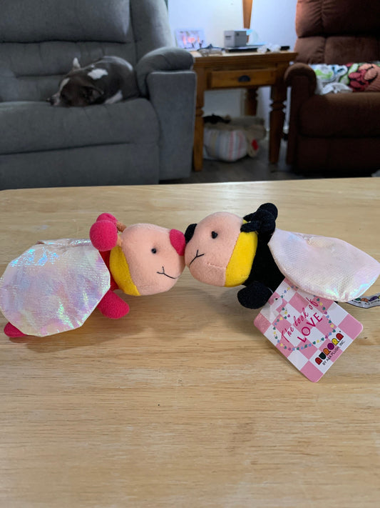 Aurora The Book Of Love Smoochies Love Bugs. Connected together smooching. NWT