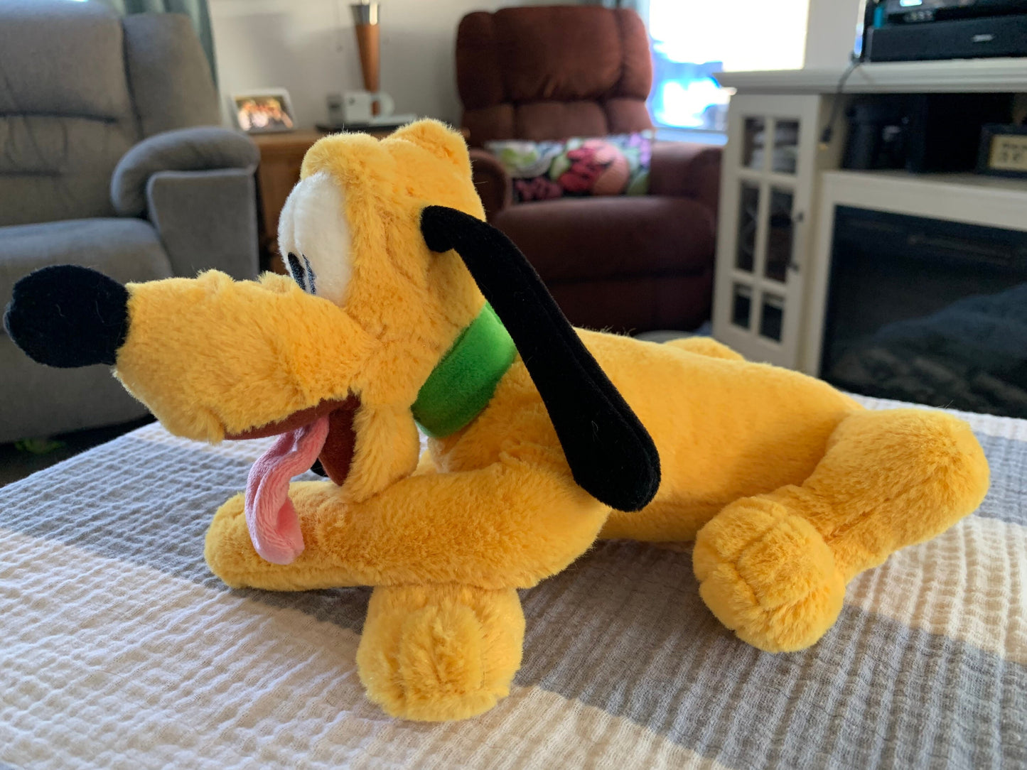 Disneyland Disney Parks Pluto Plush. Smaller. 5” tall. 10” long. Excellent condition!