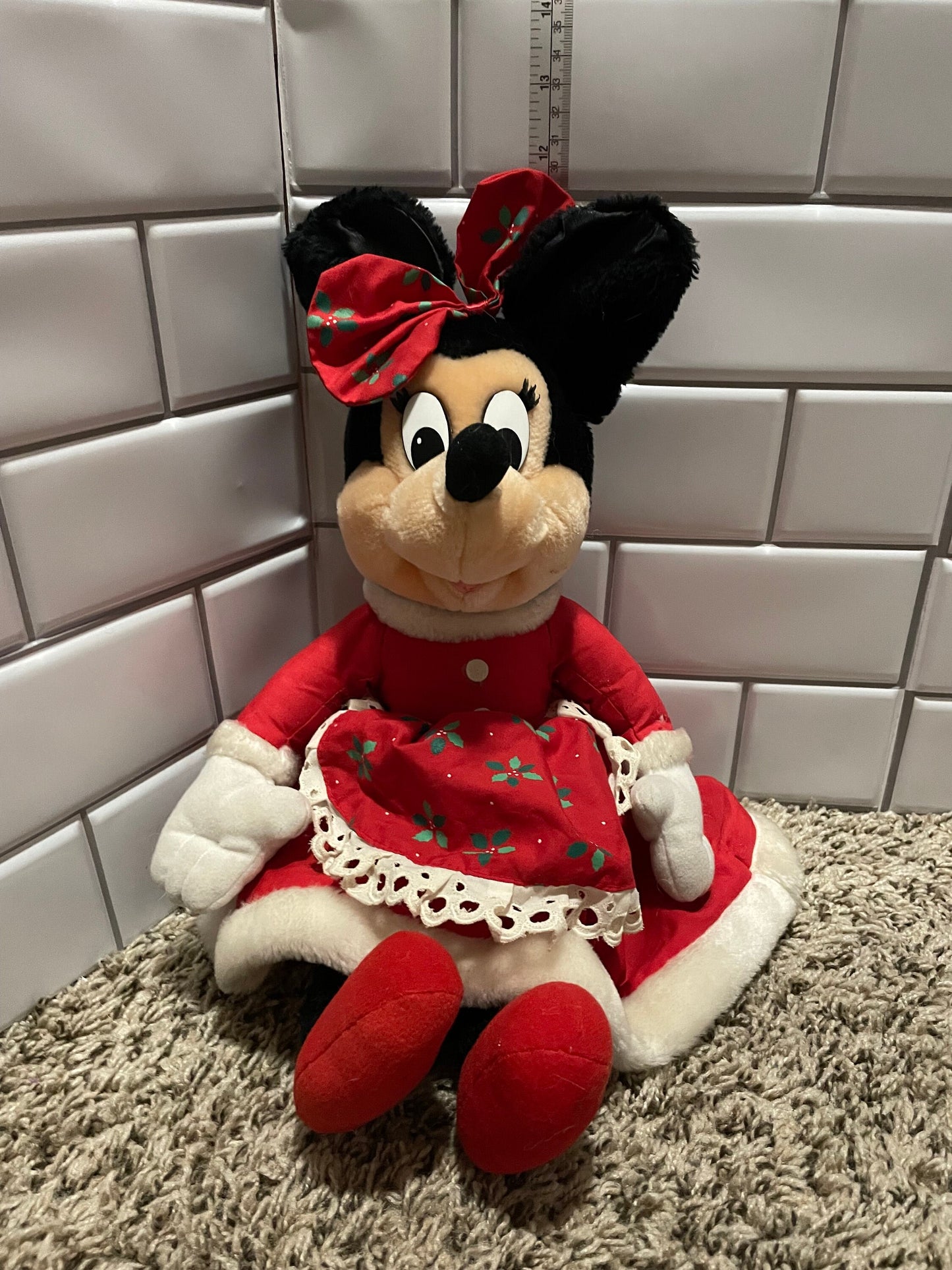 Disney Minnie Mouse Christmas Vintage Applause Plush