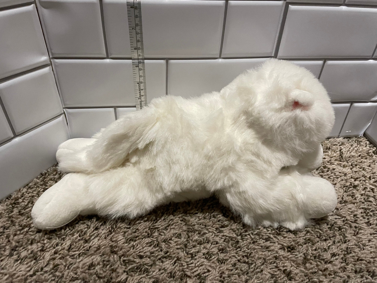 Circus circus white cat plush