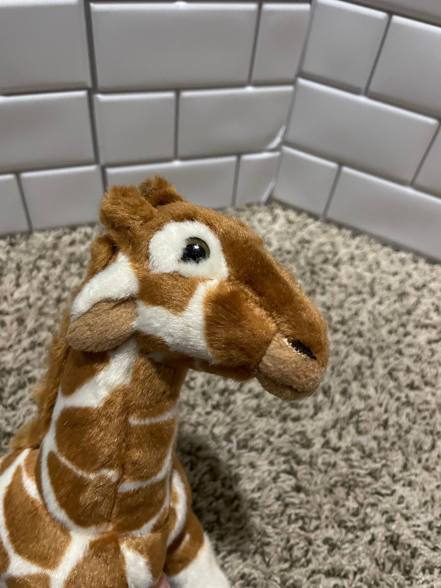 Living nature giraffe plush
