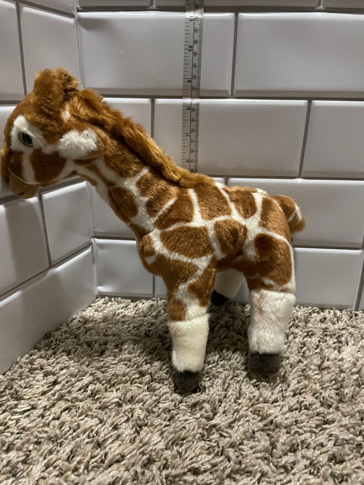 Living nature giraffe plush