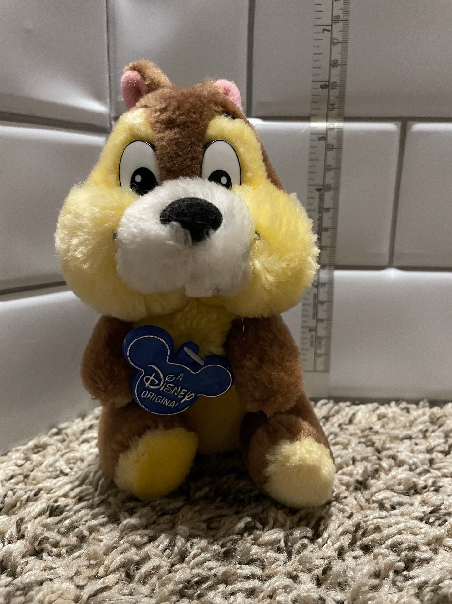 Disney vintage chip and Dale plush nwt