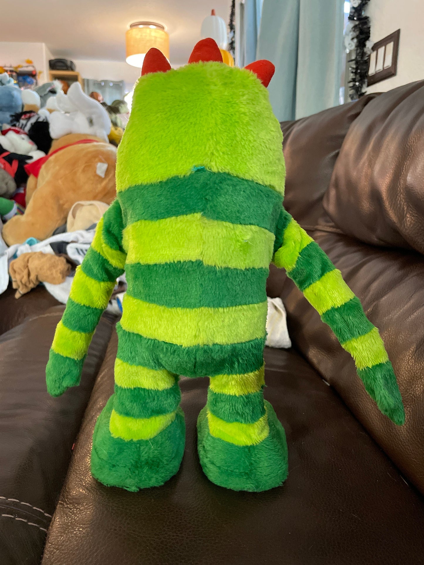 Yo Gabba Gabba Brobee Dancing Talking Electronic Toy Plush