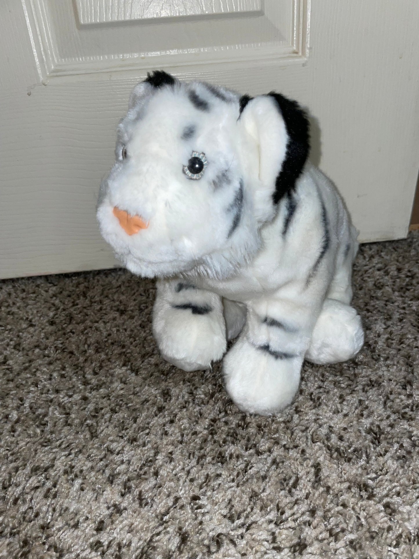 LEOSCO Collection White tiger plush