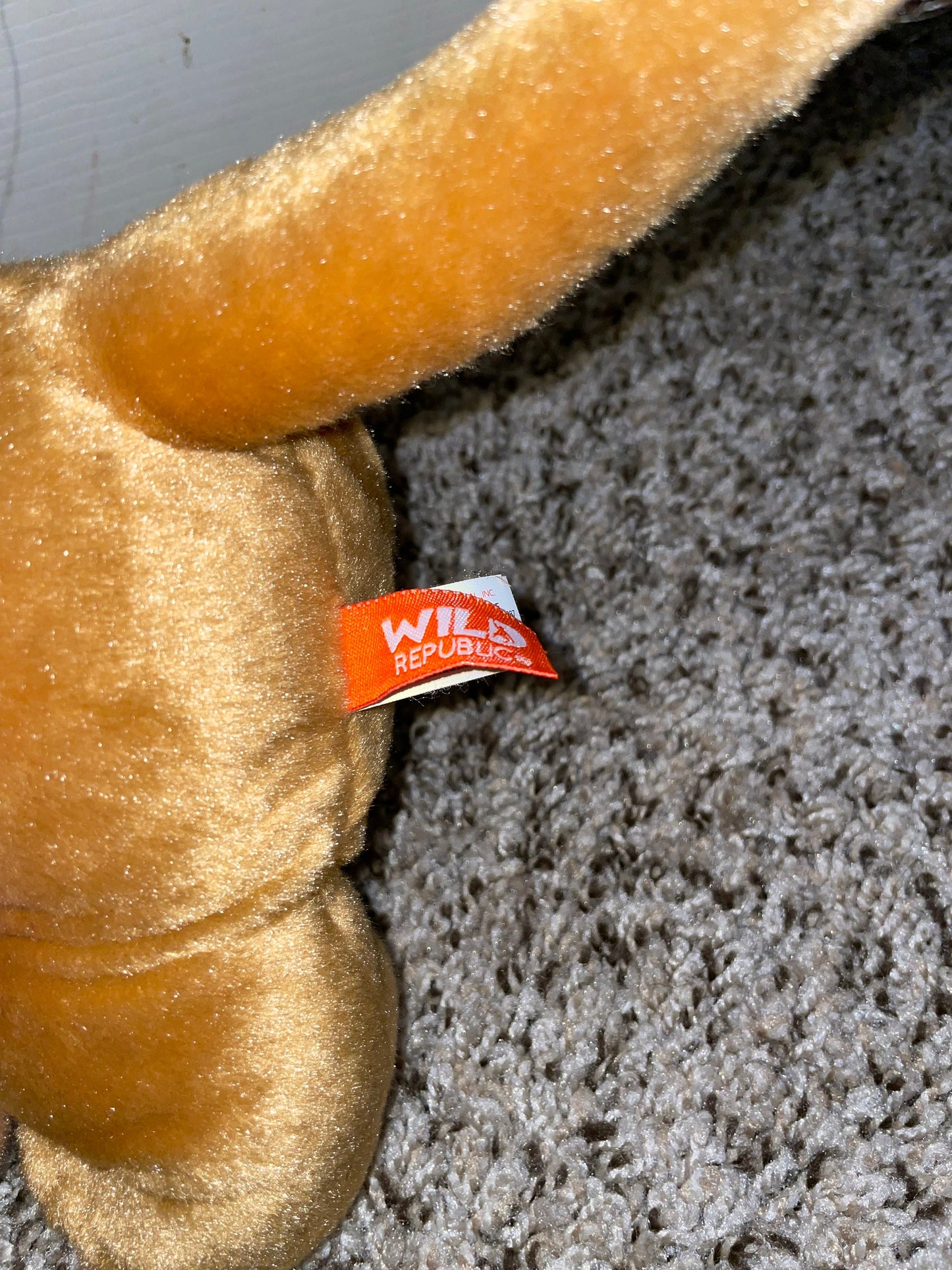 Wild republic lion plush