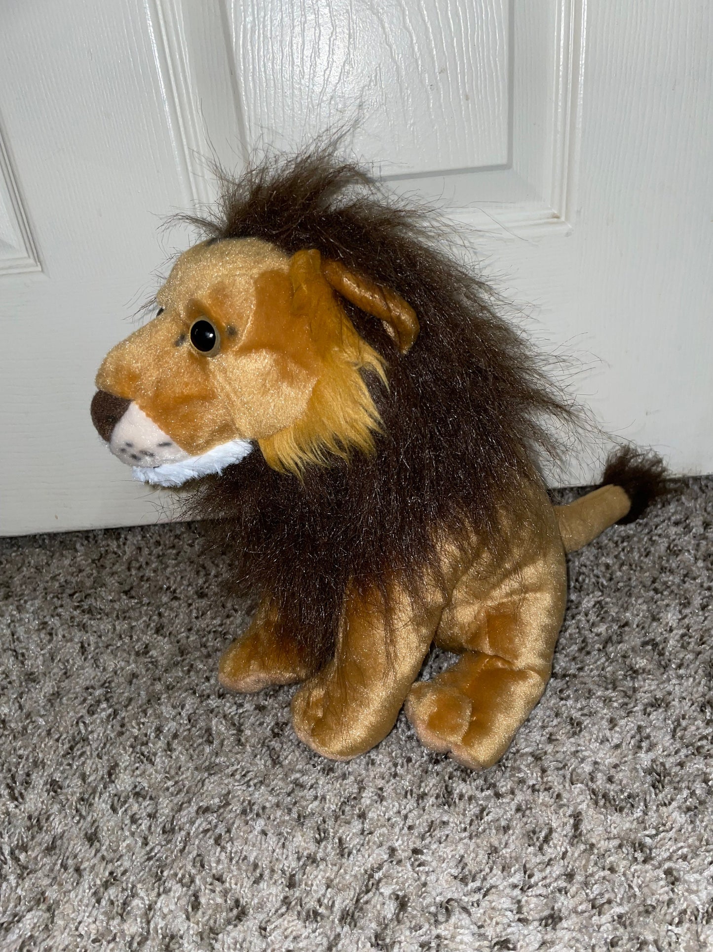 Wild republic lion plush