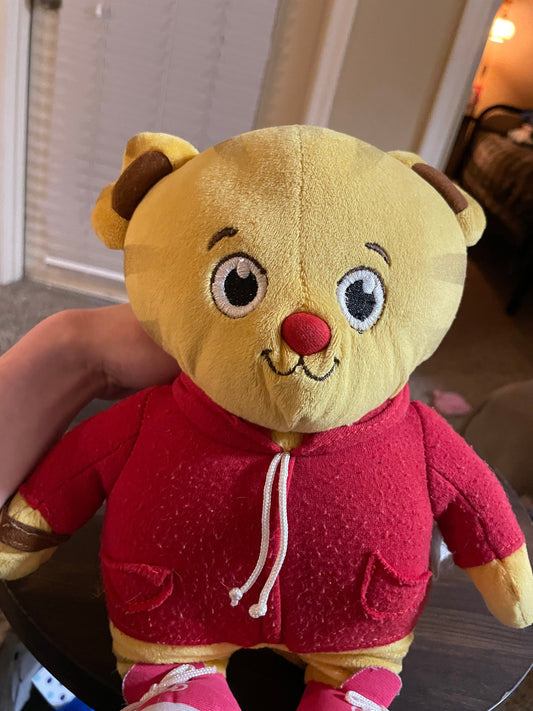 Daniel Tigers Neighborhood Plush - No guarantees Electronics work