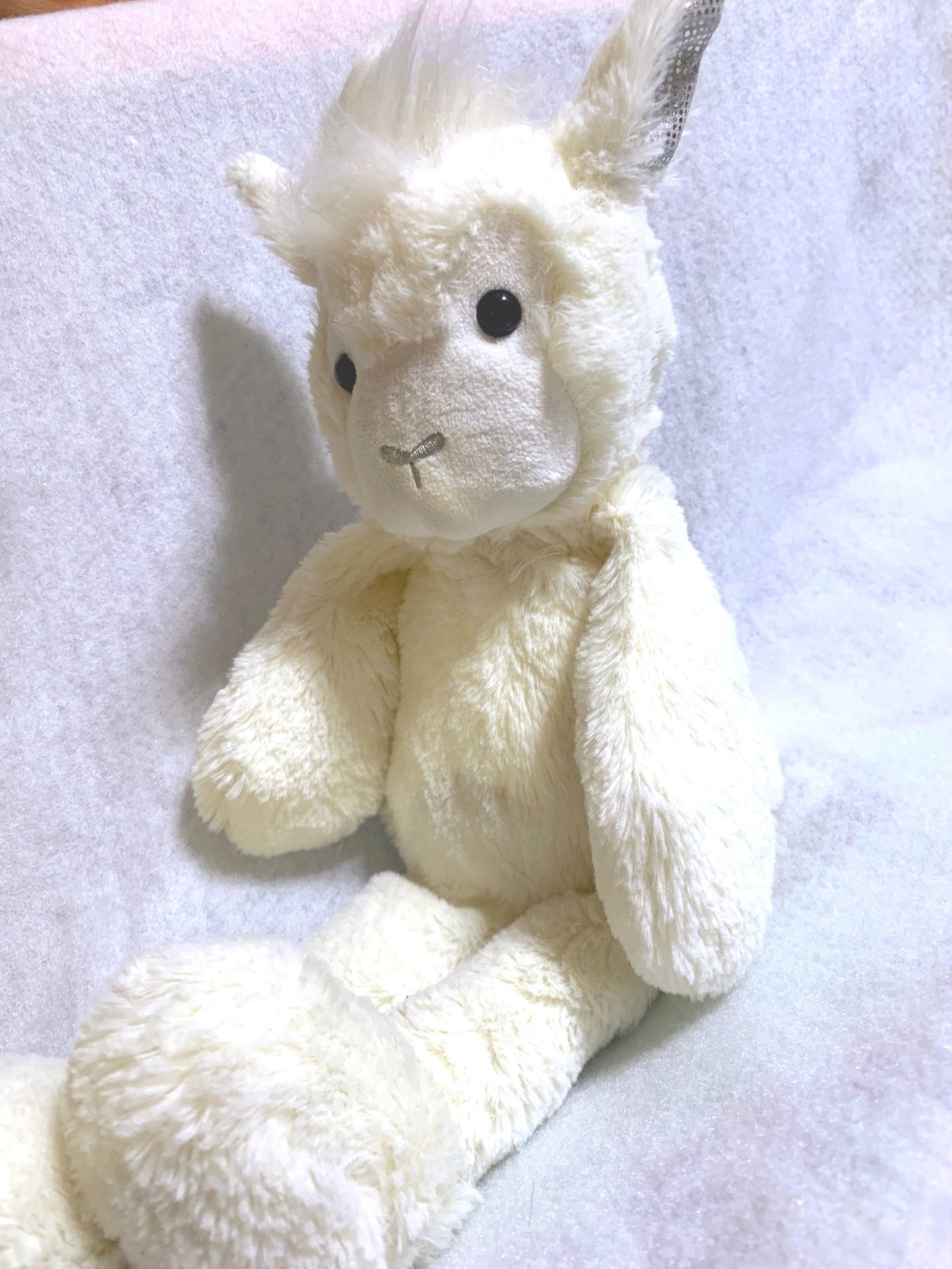White Alpaca Llama Plush, Fuzzy Stuffed Animal (Missing Scarf)