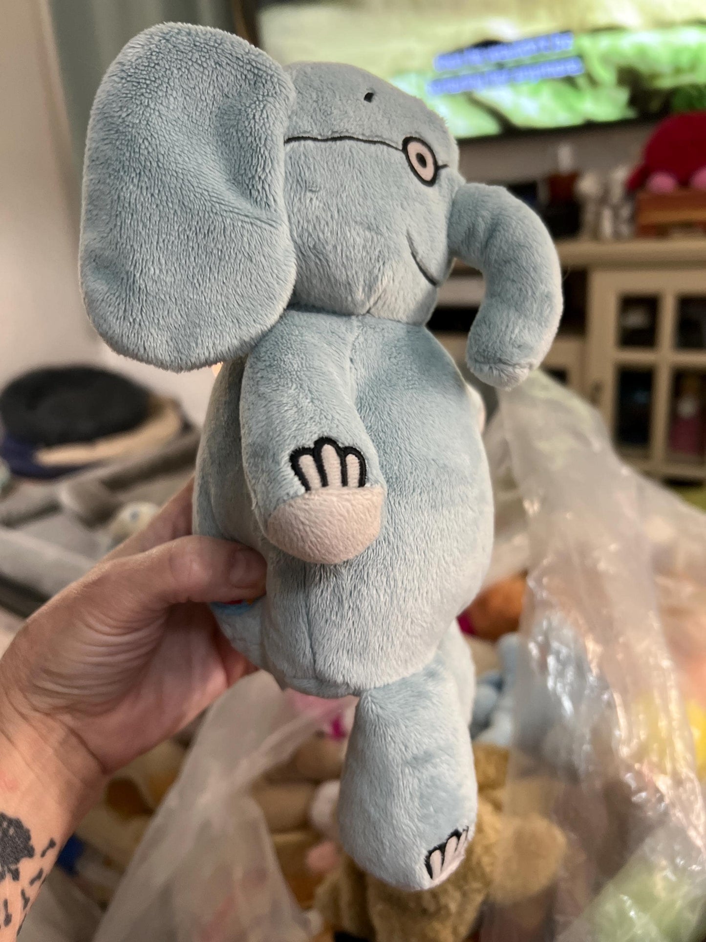 Yottoy Gerald Blue Elephant Mo Willems