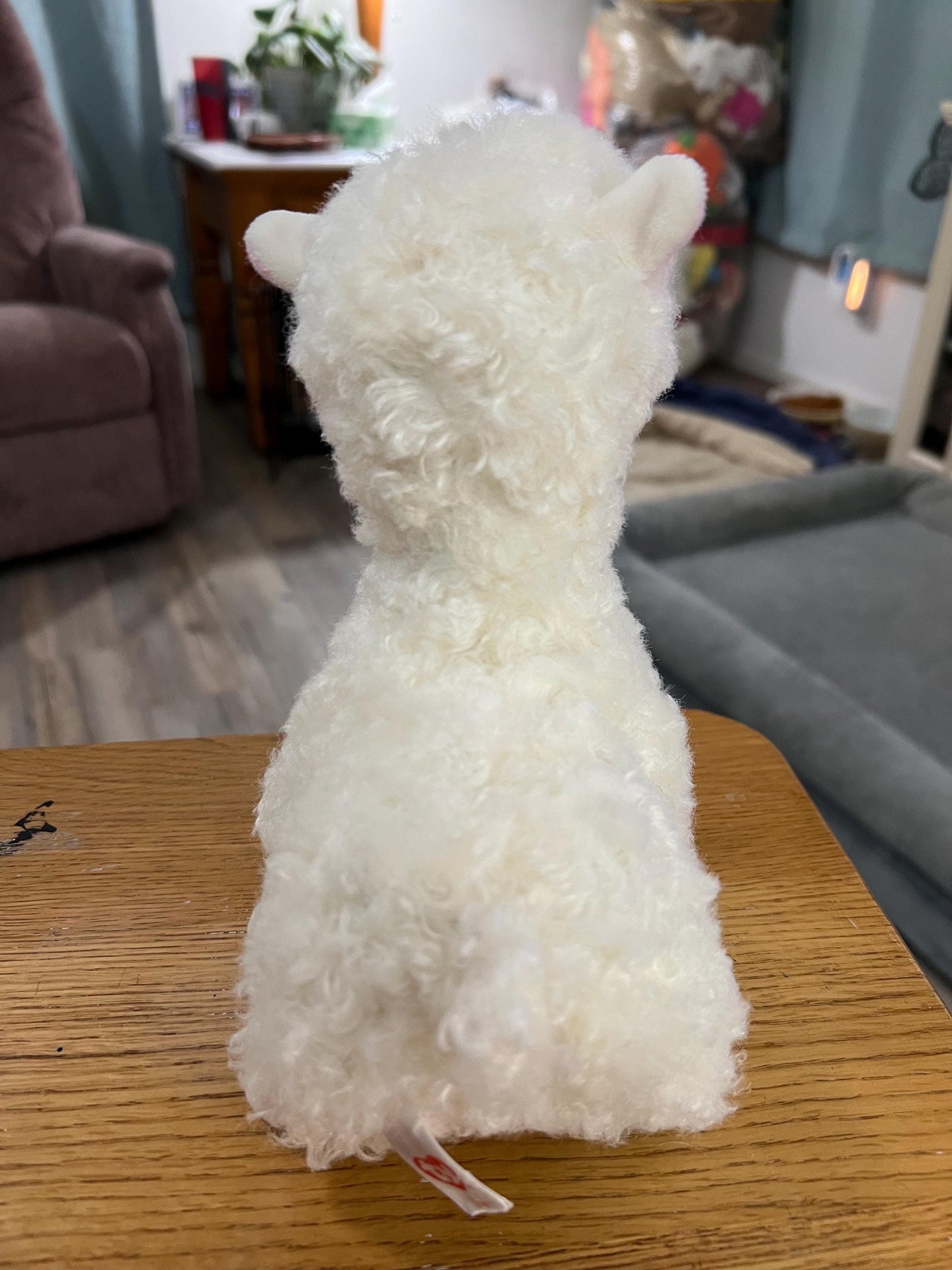 Ty Beanie Babies White Lily The Llama Plush. New No Hang Tag!