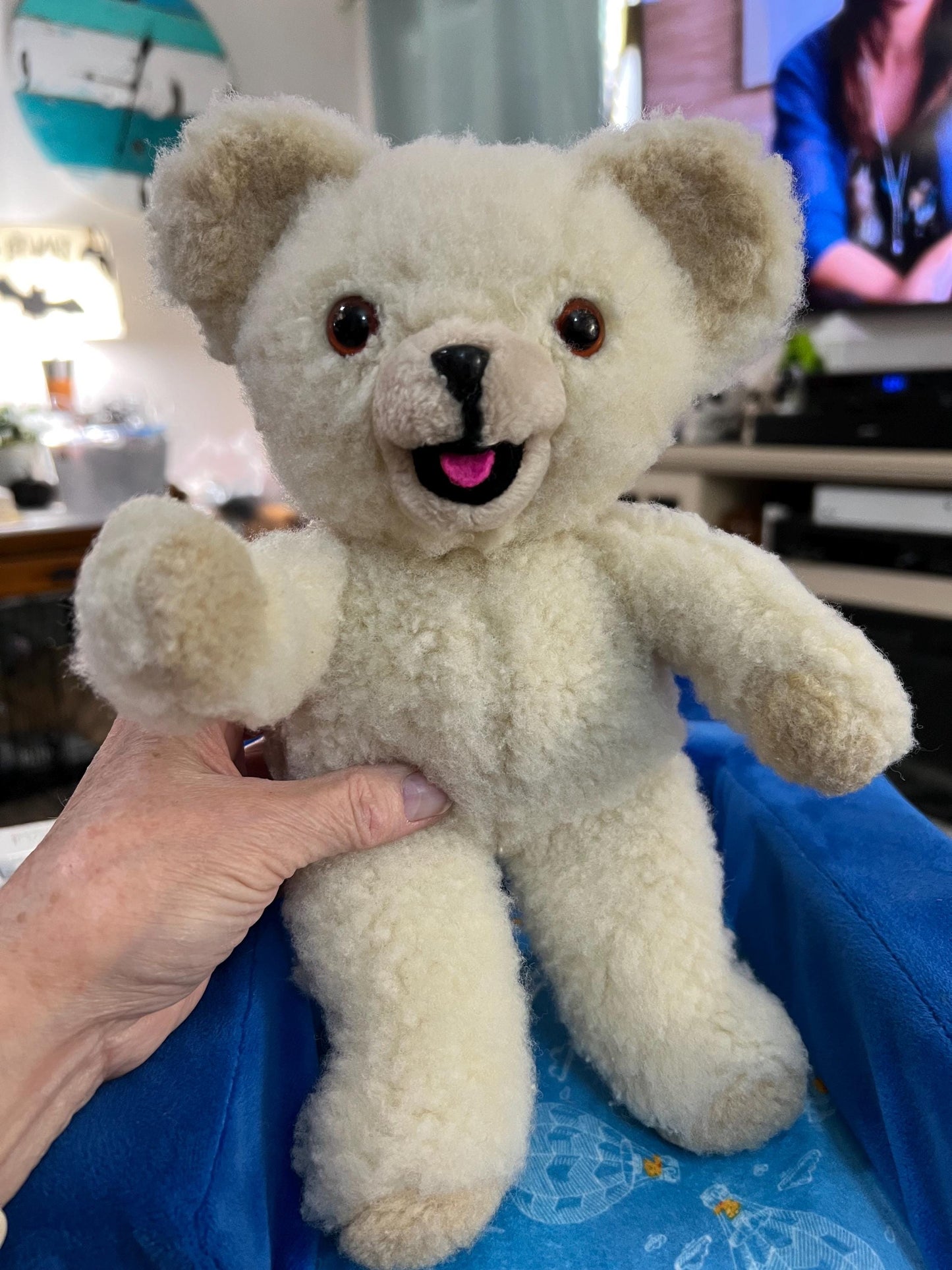 Russ Berrie Snuggle The Bear Fabric Softener Teddy Bear Plush. 1986.