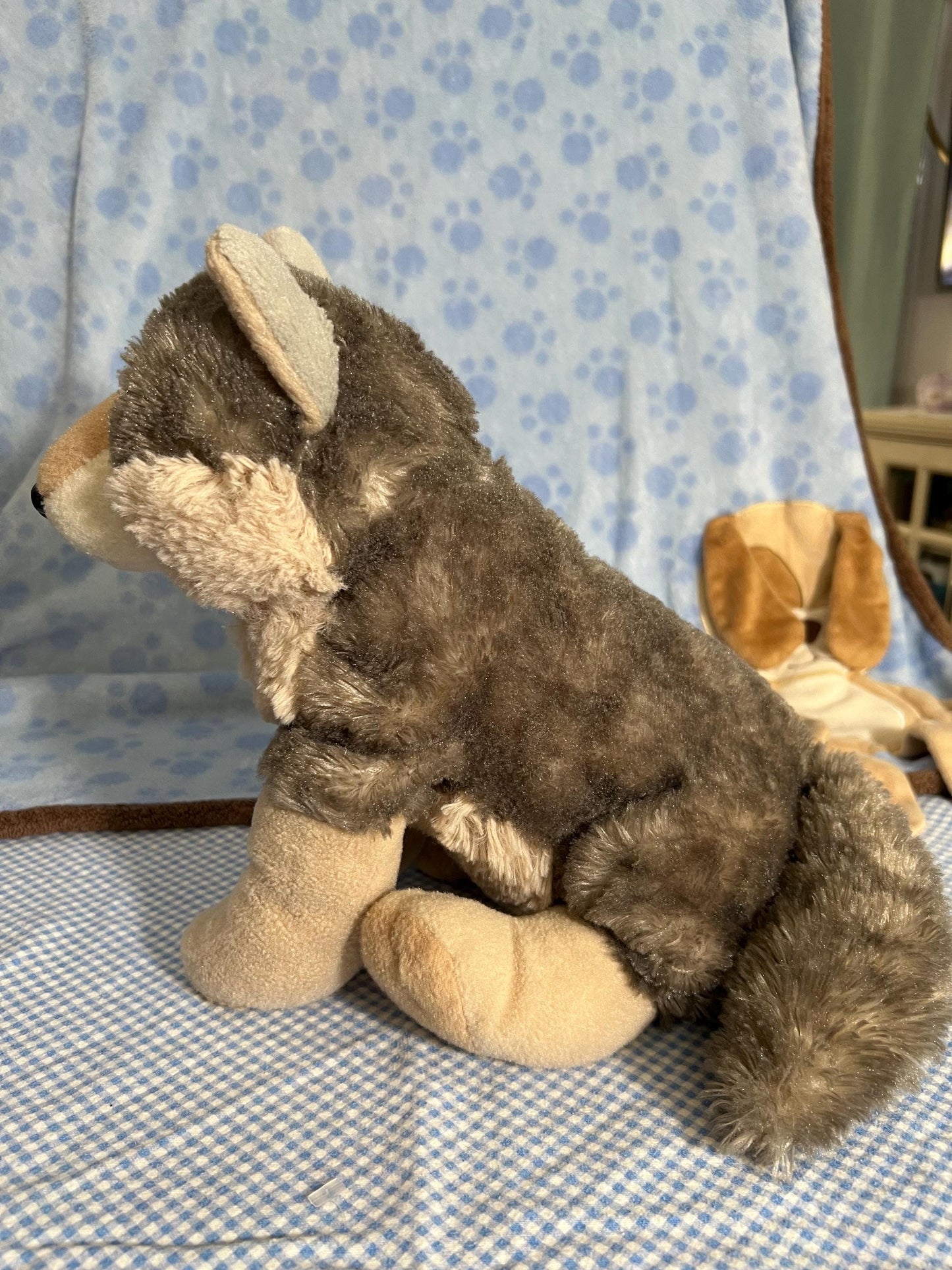 Wild Republic Gray And Tan Wolf Dog Plush. Green Tag 2015