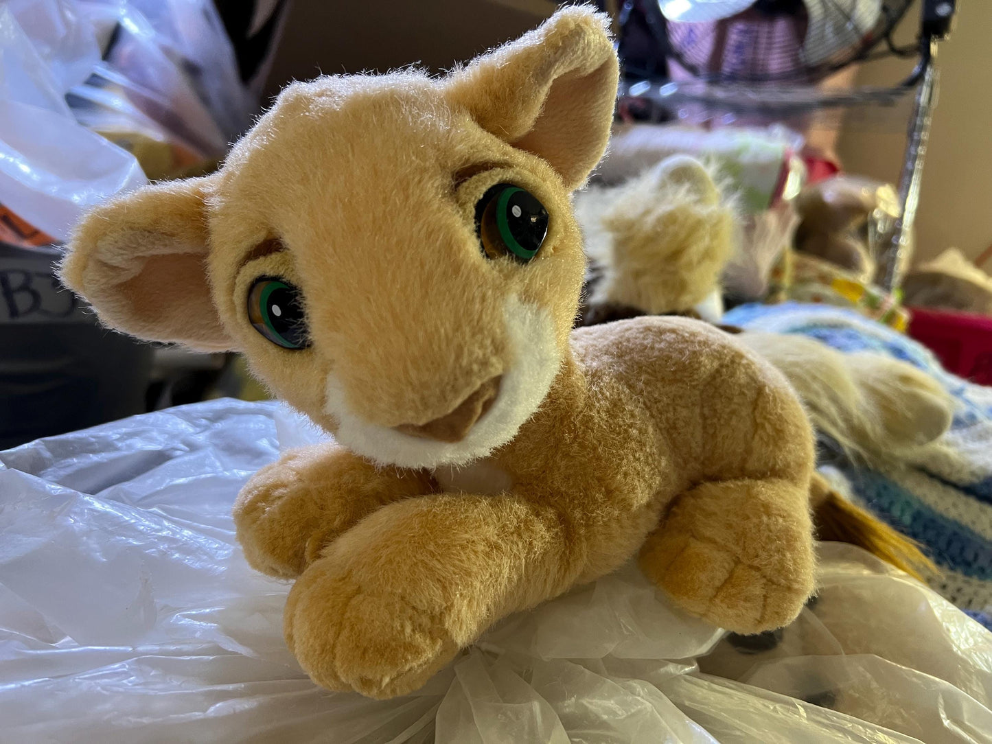 Disney the lion king purring vintage Nala plush. great condition still purrs!